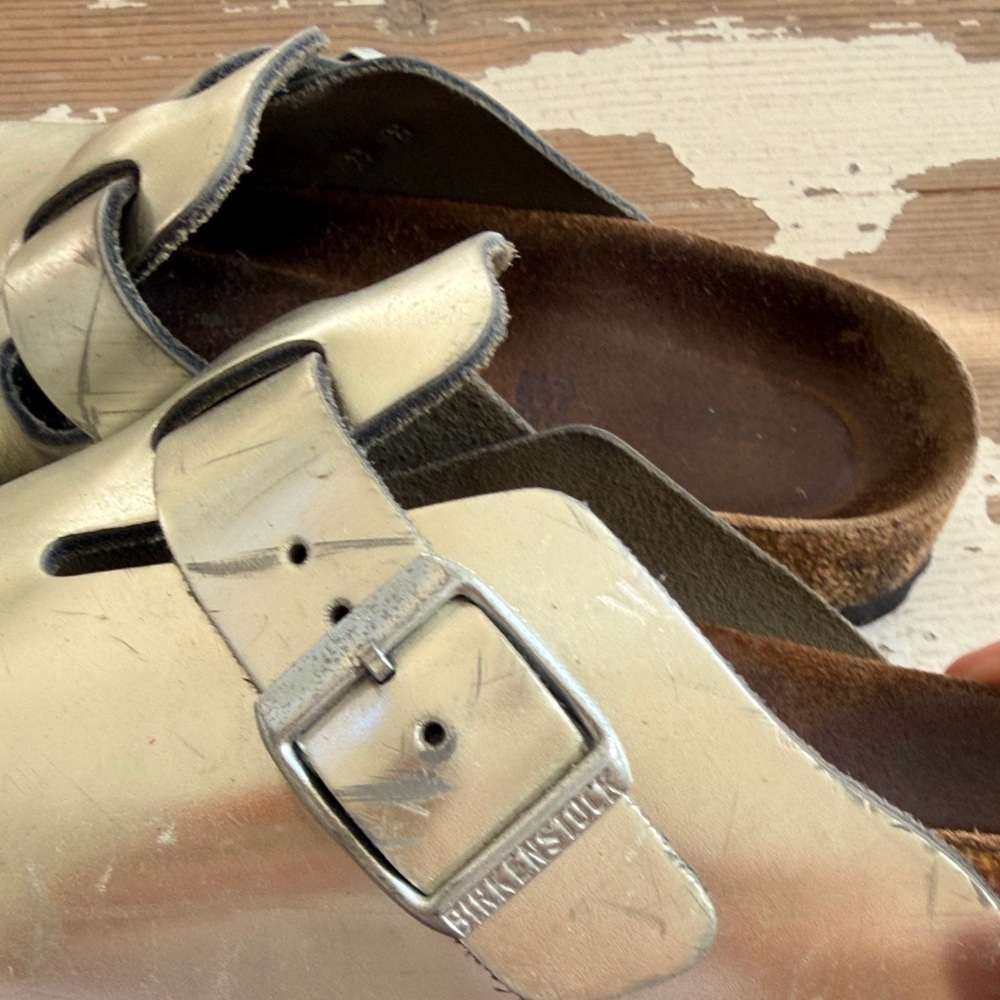 Birkenstock Metallic Silver Clogs - Picture 10 of 12